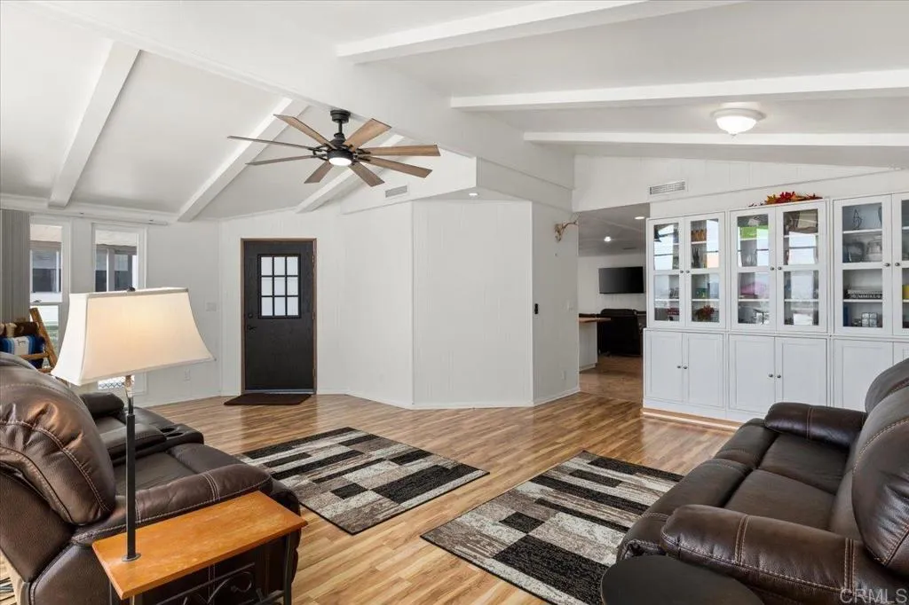 https://cdn.realtyfeed.com/cdn/127/306448365/b6b26292358d319be40e9af2b236b0e5.webp
