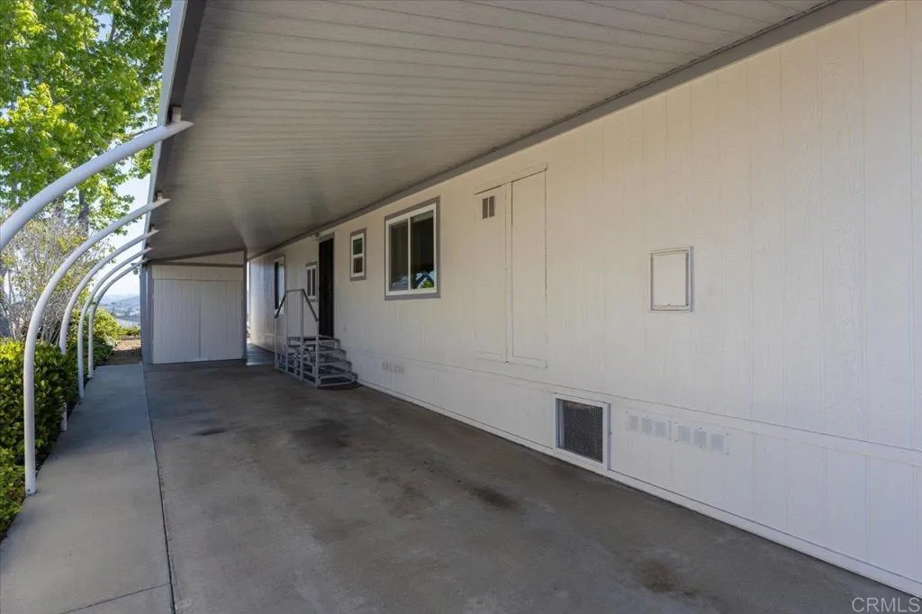 https://cdn.realtyfeed.com/cdn/127/306448365/c82f782705ad687dafd932369becb399.webp