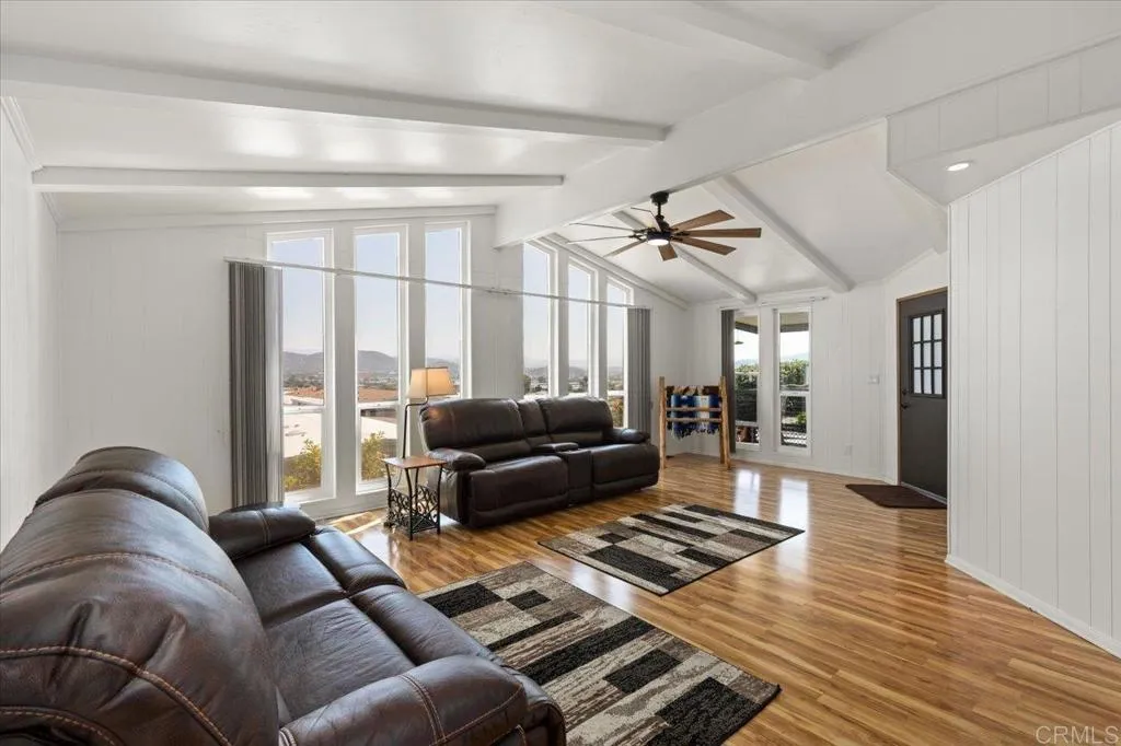 https://cdn.realtyfeed.com/cdn/127/306448365/d1c21dc93e6f0ce41589a0f25fc10e89.webp