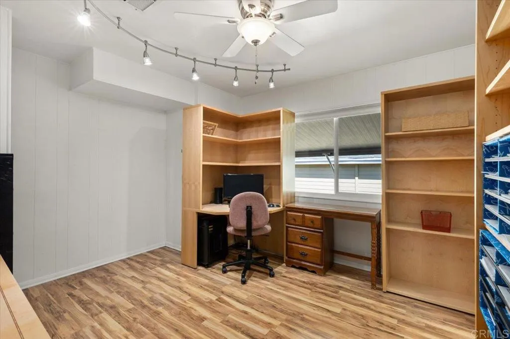 https://cdn.realtyfeed.com/cdn/127/306448365/d29756f5ba88a06097559d6bcb8a12cf.webp