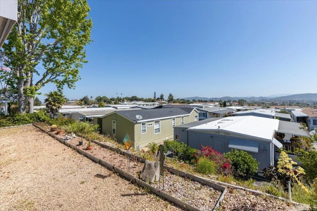 https://cdn.realtyfeed.com/cdn/127/306448365/eaee9d814426d024399c5da1f6e4ce87.webp