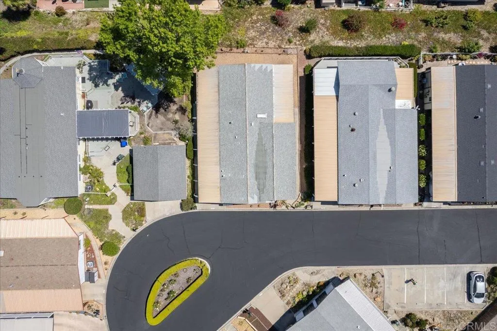 https://cdn.realtyfeed.com/cdn/127/306448365/efaf3ca785ad5e2308a7a900aae8aa9a.webp
