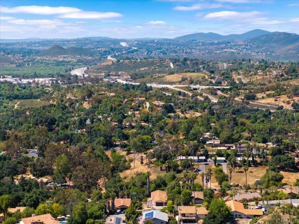https://cdn.realtyfeed.com/cdn/127/306448370/3376593335d8b3f4102f009c8053dcdc.webp