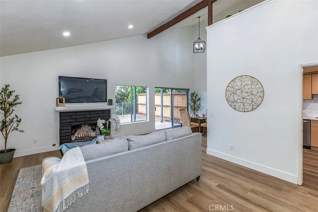 Photo #3: CV25115186 Listing 
