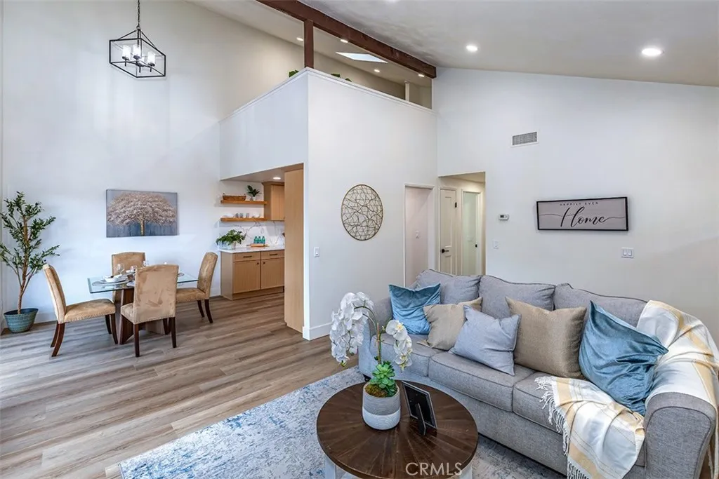 Photo #5: CV25115186 Listing 