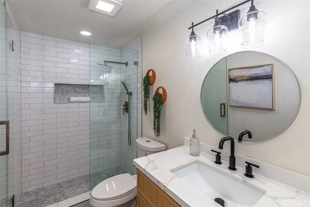 Photo #17: CV25115186 Listing: Photo #17