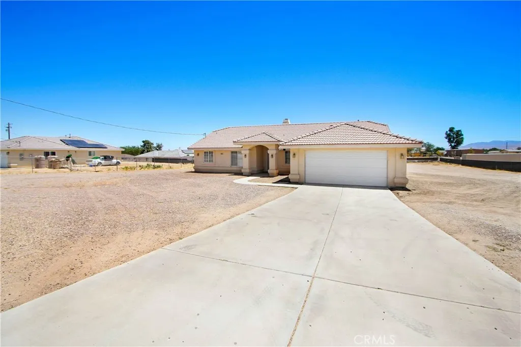 11949 Hawthorne Avenue, Hesperia, CA 92345 - Photo 4 of 34, Hesperia, CA