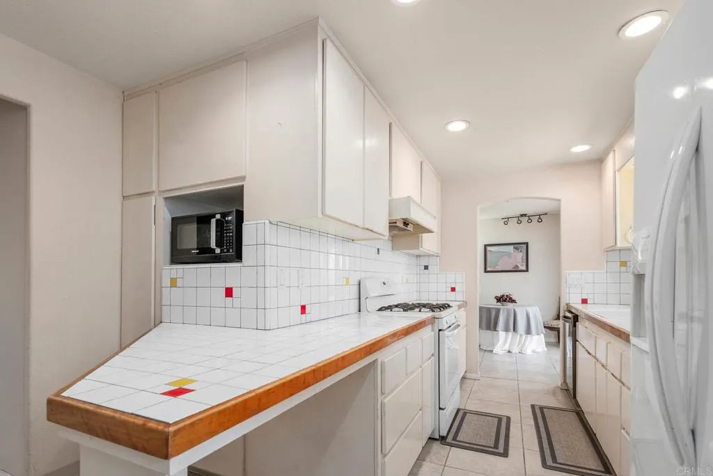 https://cdn.realtyfeed.com/cdn/127/306448729/4d0ad6cf03b58131a4aad24e2115695a.webp