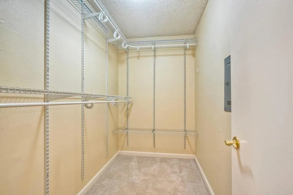 https://cdn.realtyfeed.com/cdn/127/306448985/07e30100cd232700fe2268430c6a0596.webp