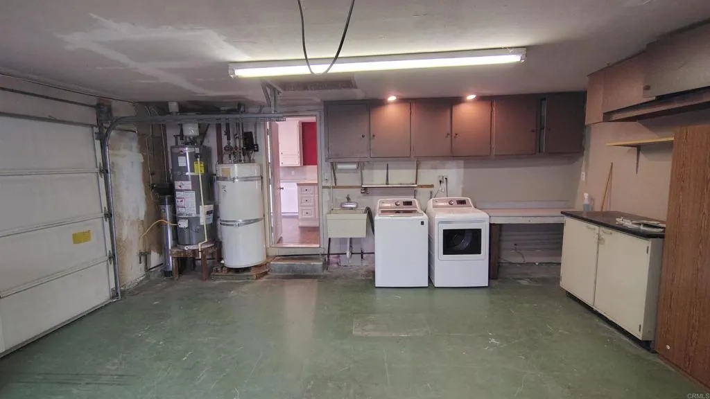 https://cdn.realtyfeed.com/cdn/127/306449031/85bcbf3221f9a315901d029fc3ff8b18.webp