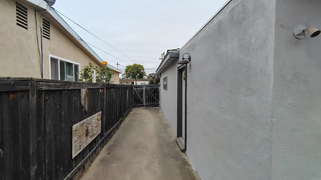 https://cdn.realtyfeed.com/cdn/127/306449031/8cdb06f4a866bb1ab33cac908313a4aa.webp