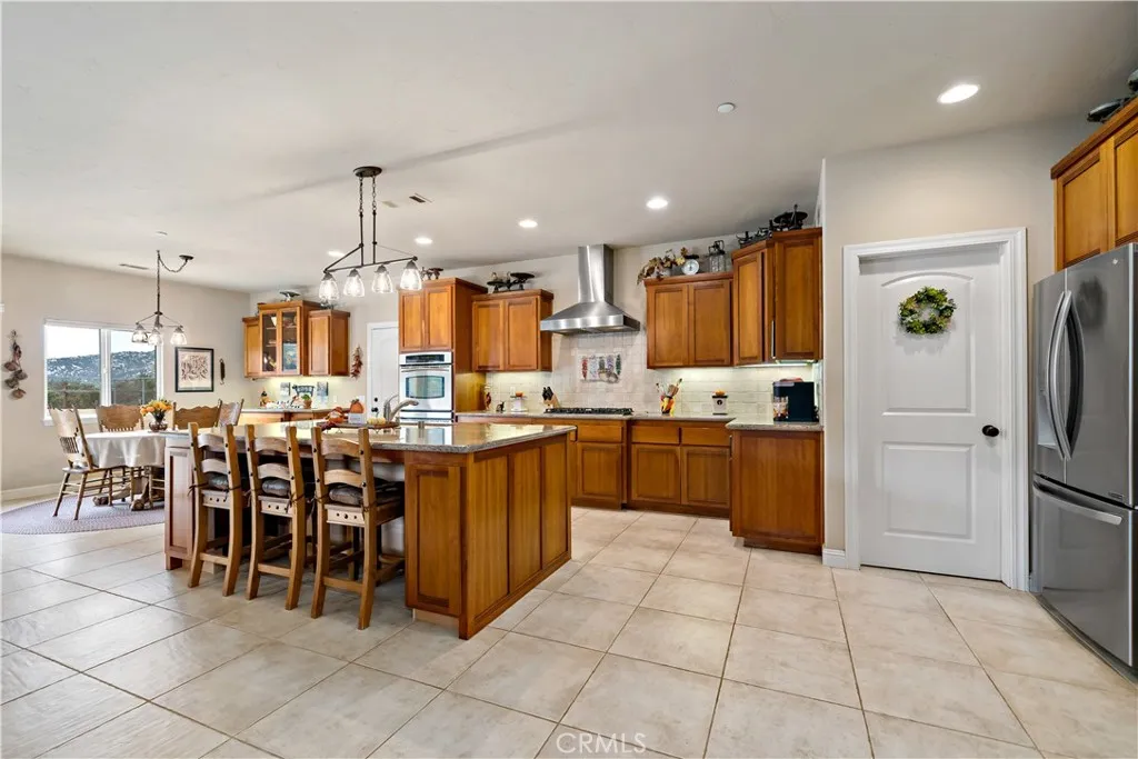 https://cdn.realtyfeed.com/cdn/127/306449048/29b3f48ad57f59db2ceb8cd921074eae.webp