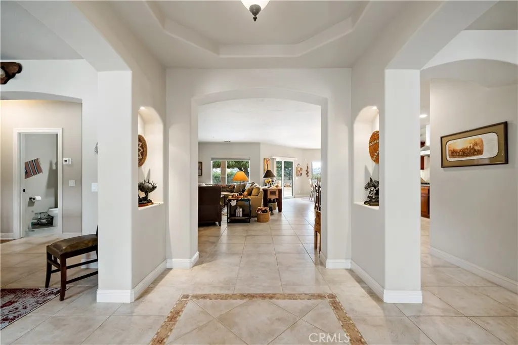 https://cdn.realtyfeed.com/cdn/127/306449048/40cae6b6b8457136c3839dec07942cbd.webp