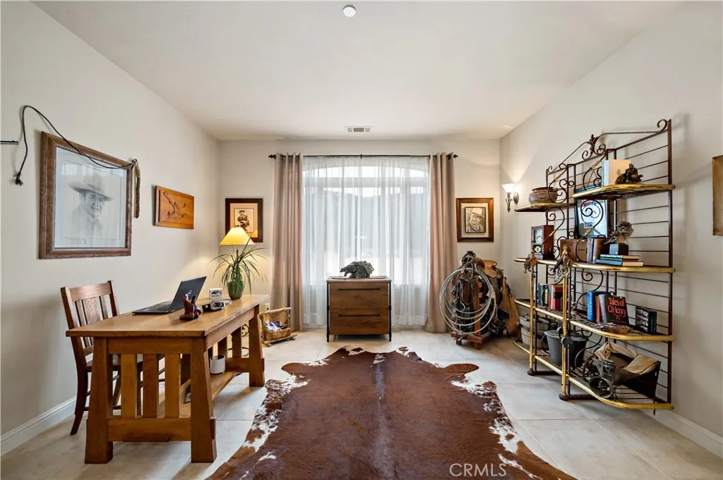 https://cdn.realtyfeed.com/cdn/127/306449048/a28a1bae01da45cede77674f1ff9a509.webp