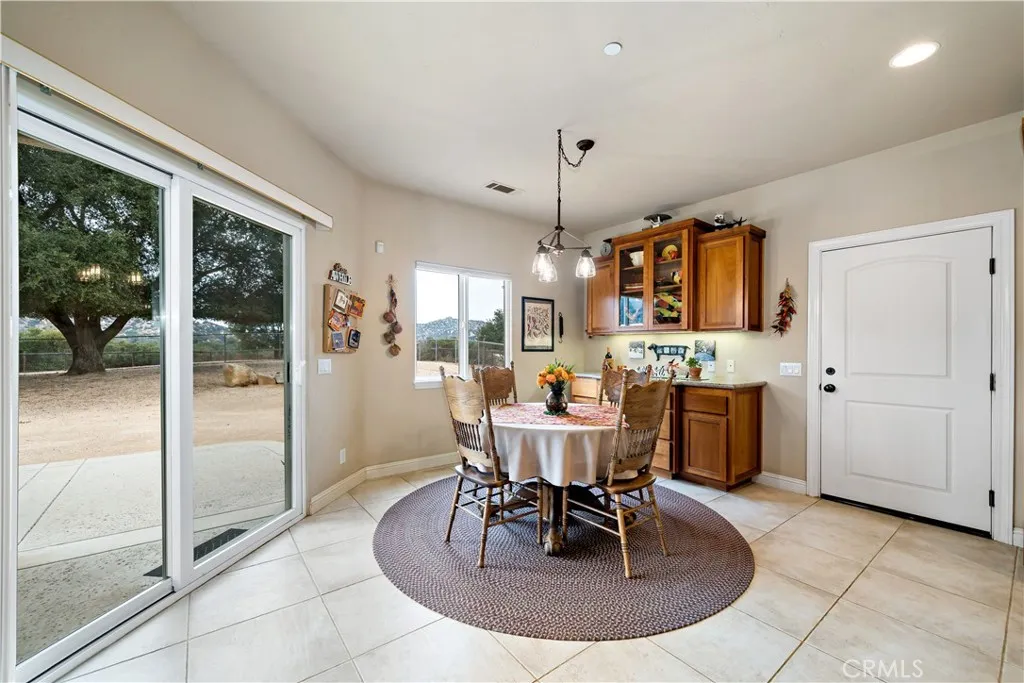 https://cdn.realtyfeed.com/cdn/127/306449048/b624b99f19086dc9d622635dcb5b0118.webp