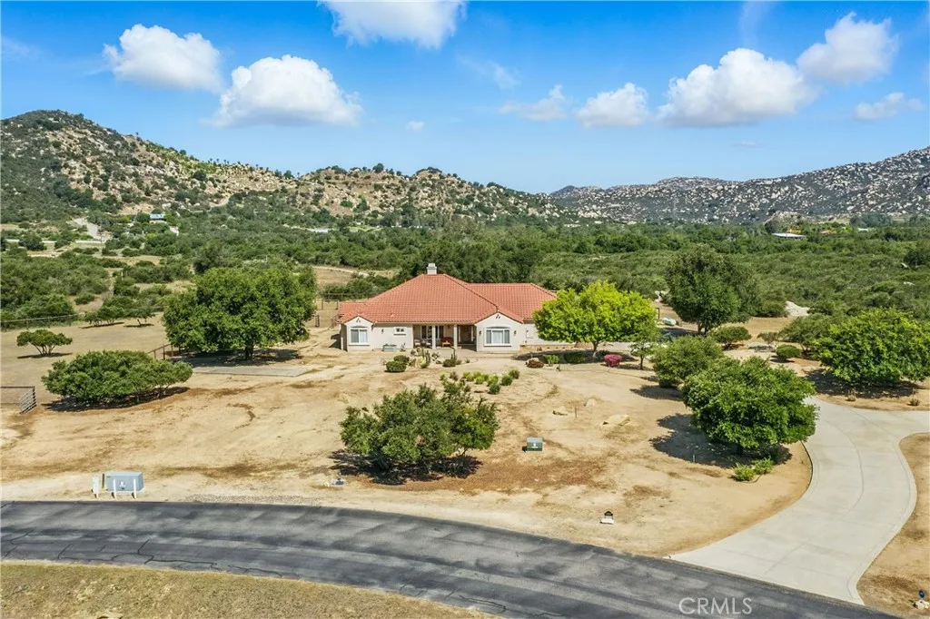 https://cdn.realtyfeed.com/cdn/127/306449048/eaf6821d269eea189528f8836fe9bd22.webp