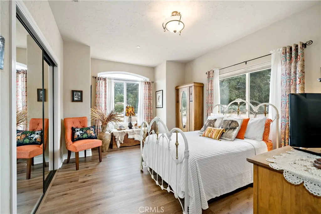 https://cdn.realtyfeed.com/cdn/127/306449048/ec160bbbaf8b23948835454020dfeb44.webp