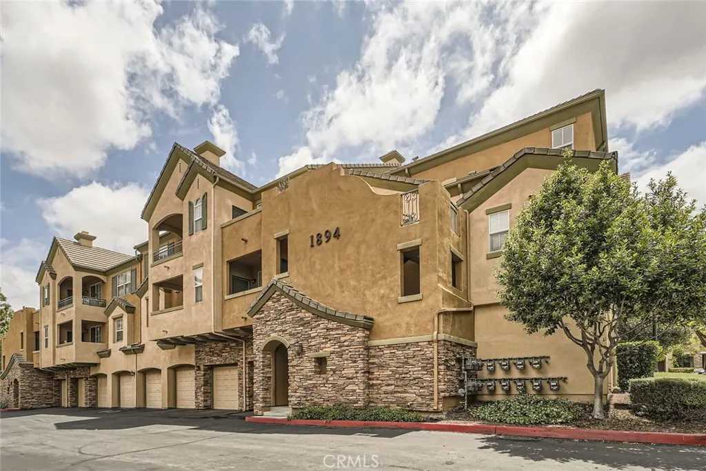 Photo #25: SR25115896 Listing: Photo #25