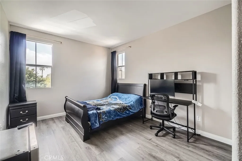 Photo #7: SR25115896 Listing: Photo #7