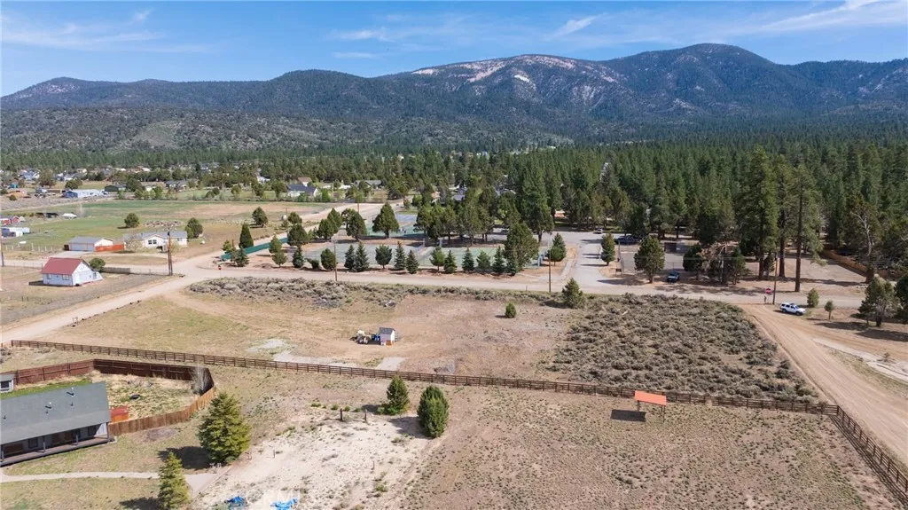 591 Lakewood, Big Bear City, CA - Photo 5 of 18, Big Bear City, CA