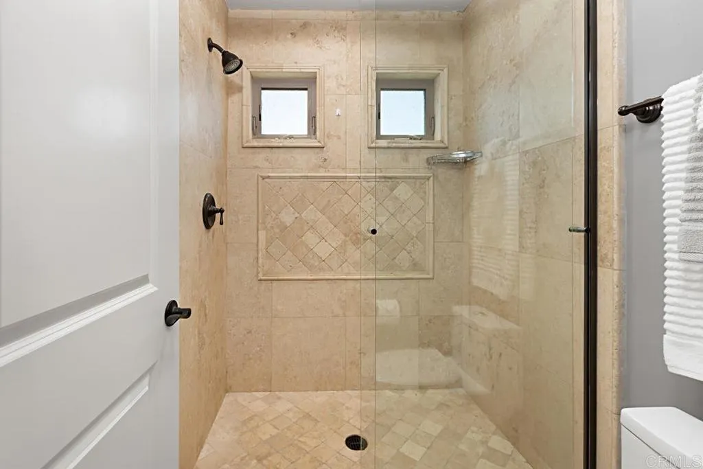 https://cdn.realtyfeed.com/cdn/127/306449423/2cf3b45c7ec0293d02b4789b96c655b1.webp