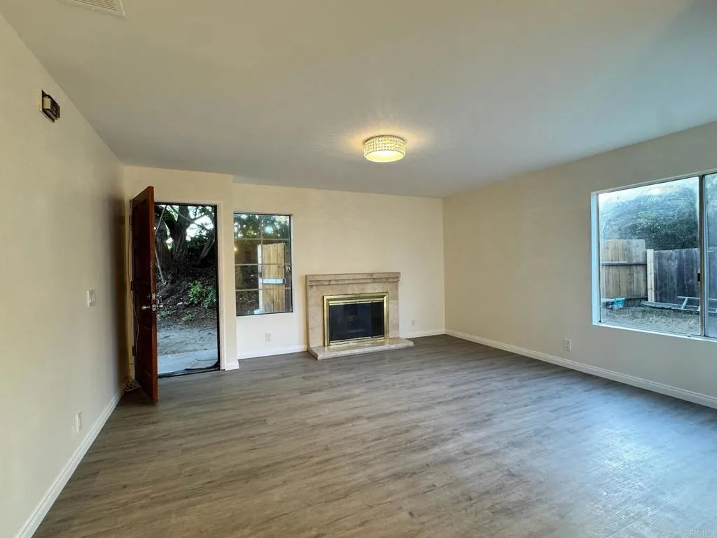 Photo #12: PTP2503811 Listing: Photo #12