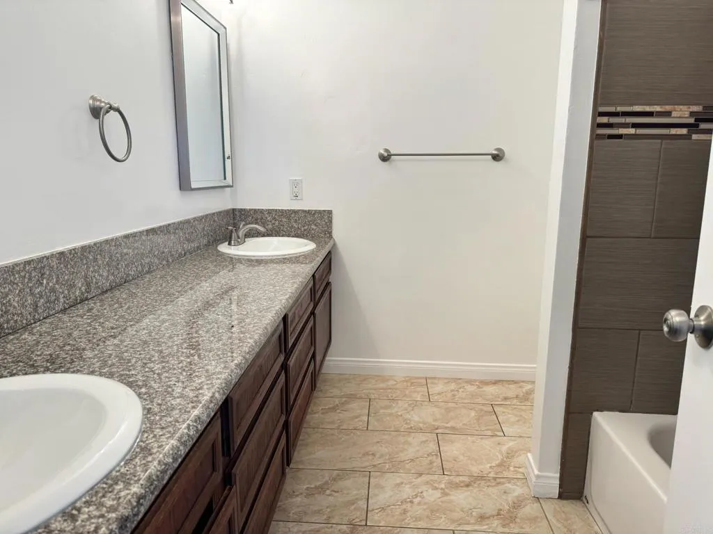 Photo #27: PTP2503811 Listing: Photo #27