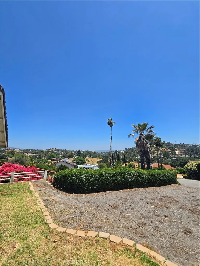 https://cdn.realtyfeed.com/cdn/127/306449497/20274a83e3b55a4adb18fde2332cff6d.webp