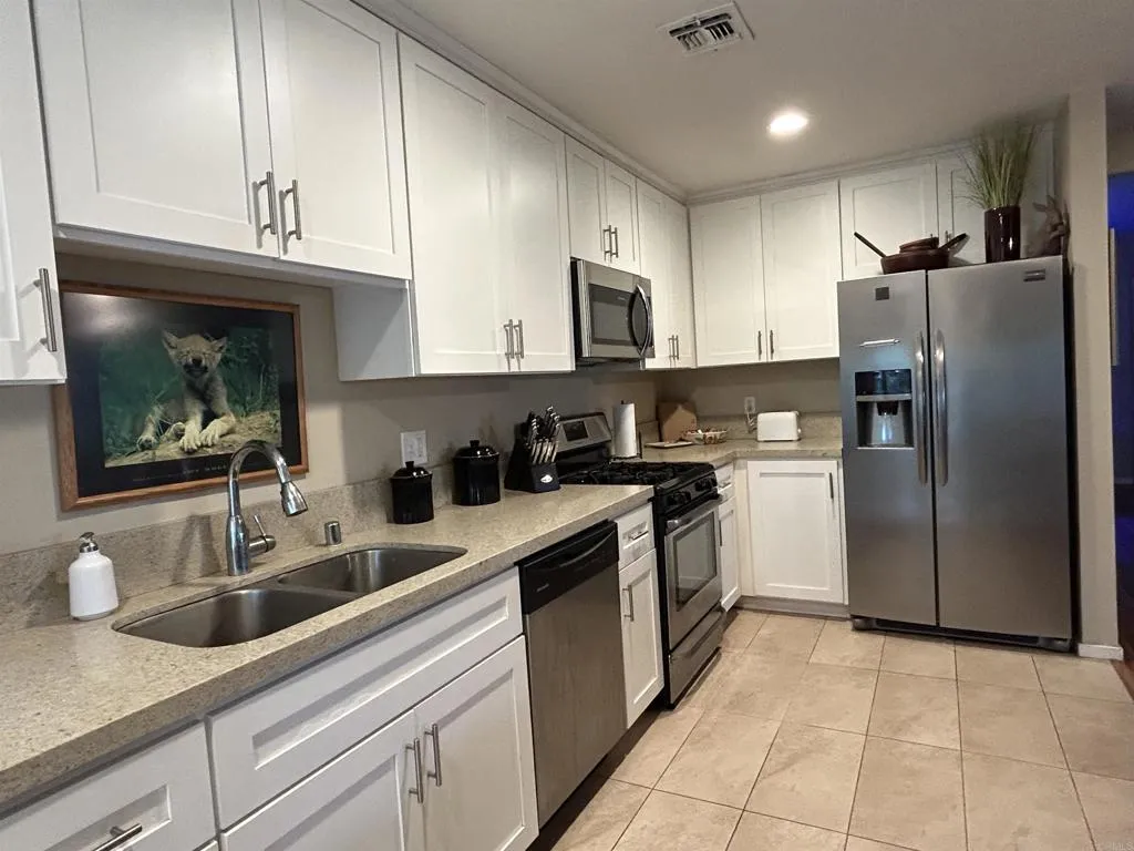 Photo #12: PTP2503823 Listing: Photo #12