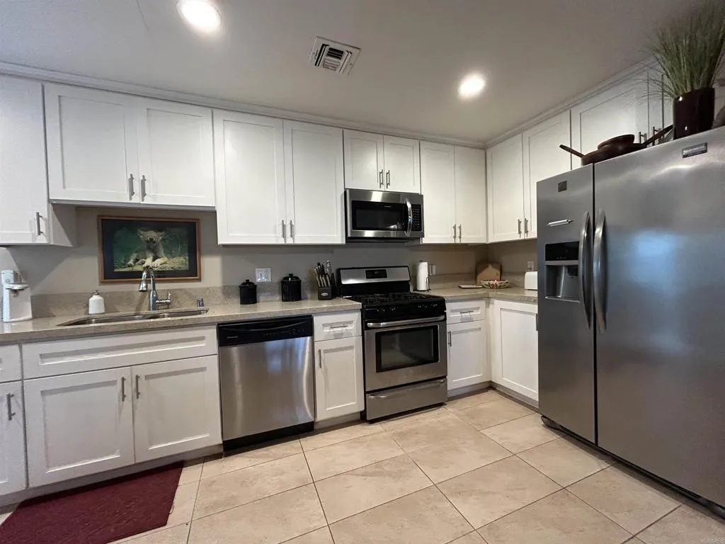 Photo #13: PTP2503823 Listing: Photo #13