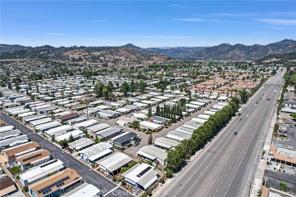 https://cdn.realtyfeed.com/cdn/127/306450033/517443382f5a96e73119c8cad199427b.webp