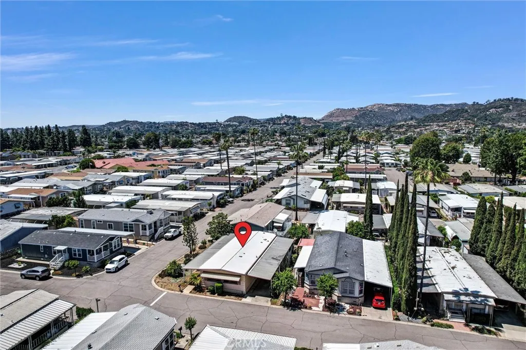 https://cdn.realtyfeed.com/cdn/127/306450033/5d0e9ab46ef10c5c5bb04094adf52410.webp