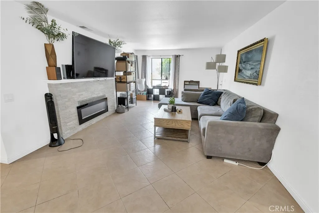 Photo #9: PW25116826 Listing: Photo #9