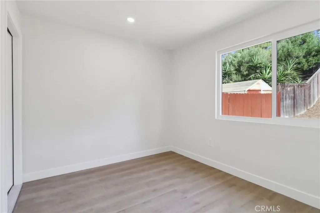 https://cdn.realtyfeed.com/cdn/127/306450416/3a3aa888dc734a3dd95d4c222e18c1d4.webp