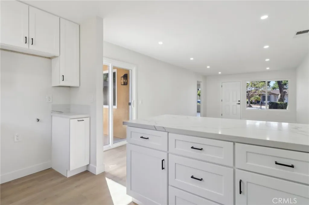 https://cdn.realtyfeed.com/cdn/127/306450416/4caf958f8dec8ea6db4648b60ebb994a.webp