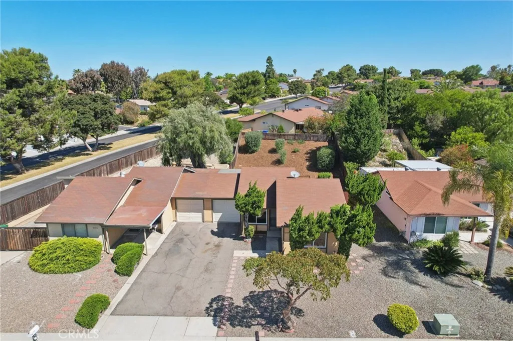 https://cdn.realtyfeed.com/cdn/127/306450416/8bc064b0756d8a14c310753a2e83fc25.webp