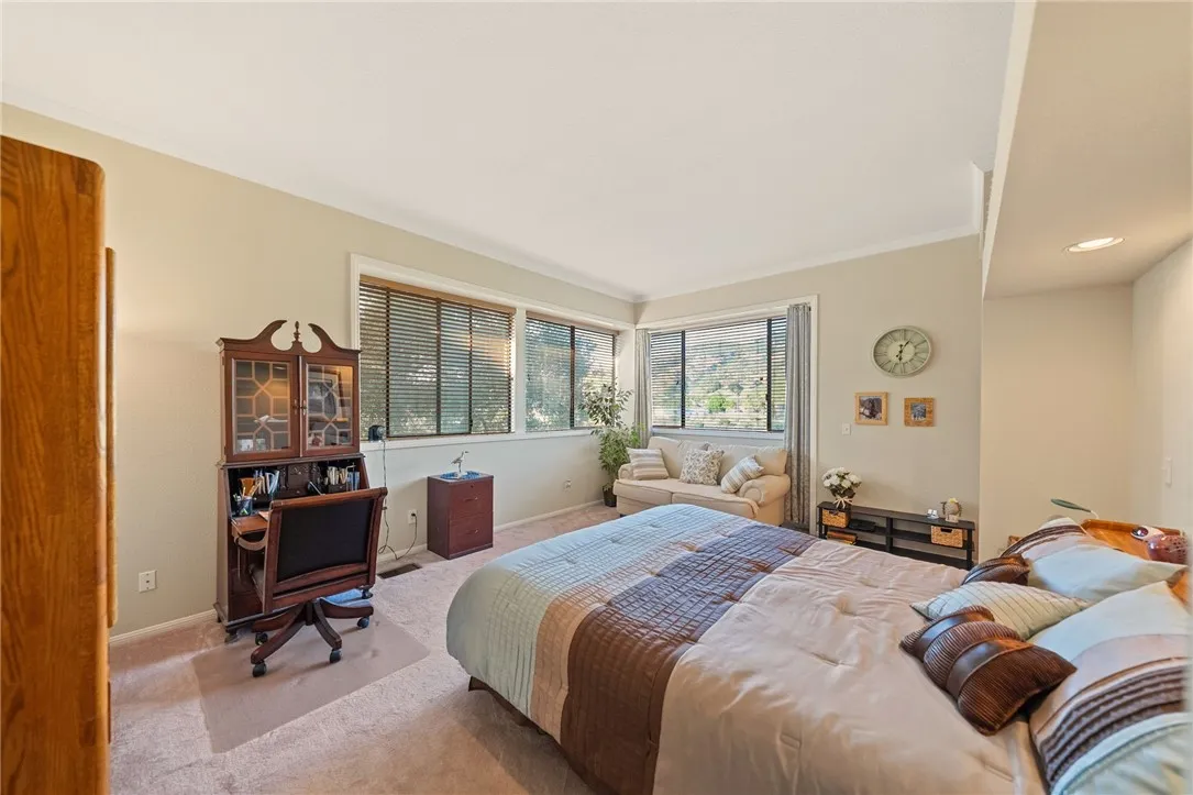 https://cdn.realtyfeed.com/cdn/127/306450722/7d49f848827f251f0aa6e2666c5d943f.webp