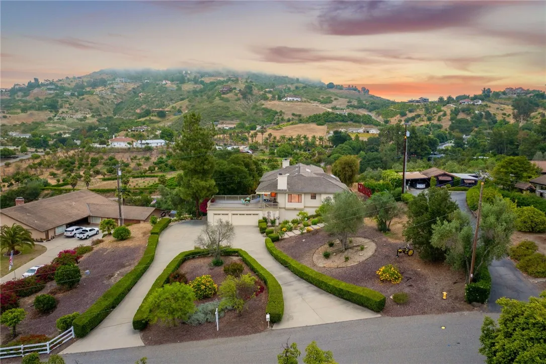 https://cdn.realtyfeed.com/cdn/127/306450722/dd0d49f6c4c38692cf090f09c5bbe6ab.webp