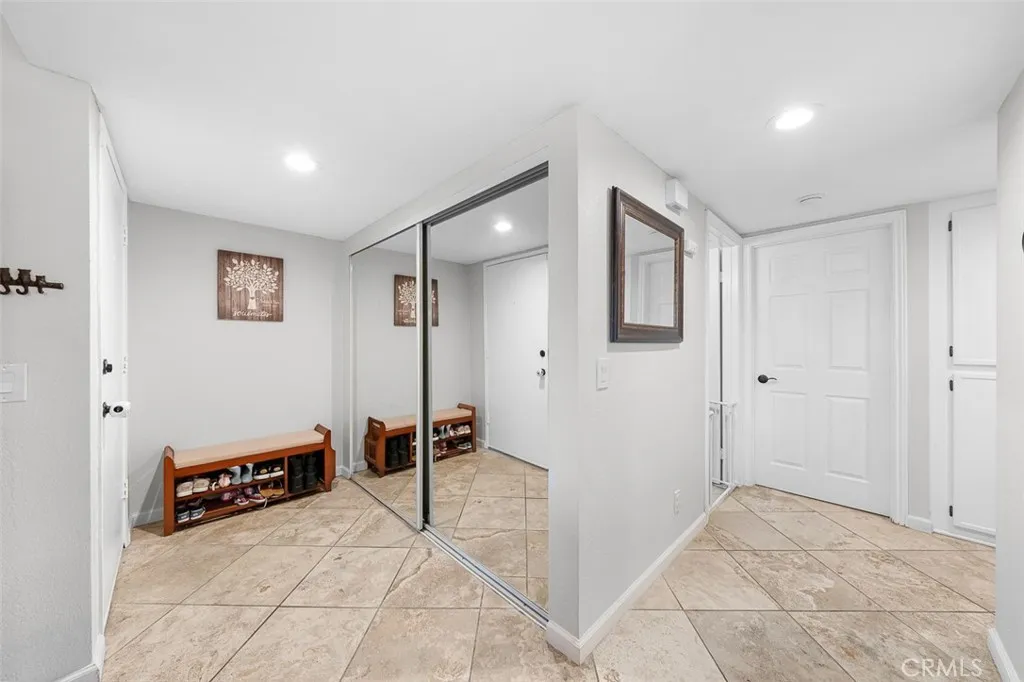 Photo #2: SW25117622 Listing 