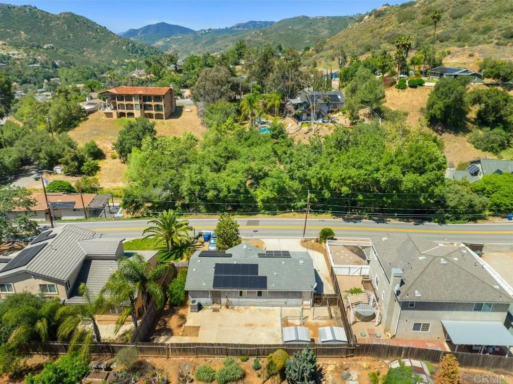 https://cdn.realtyfeed.com/cdn/127/306451012/3b421598d2012733492e6214a8c79cca.webp