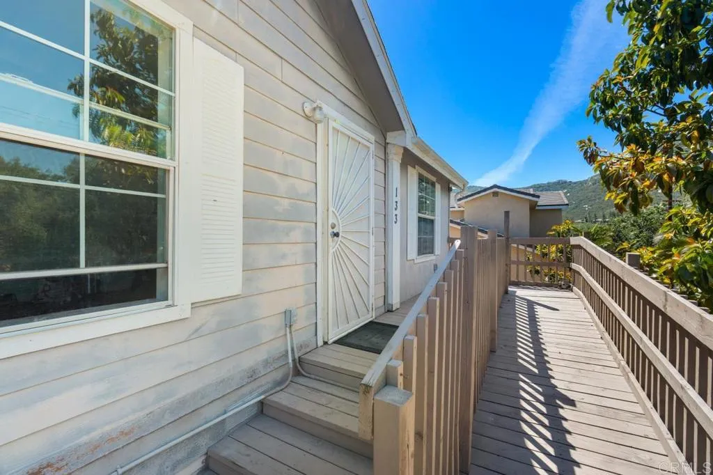 https://cdn.realtyfeed.com/cdn/127/306451012/8c68774aa07409985a601ba68be25bac.webp