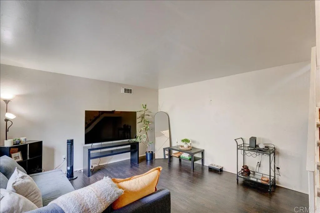 Photo #10: PTP2503884 Listing: Photo #10