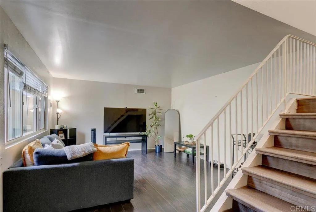 Photo #2: PTP2503884 Listing 