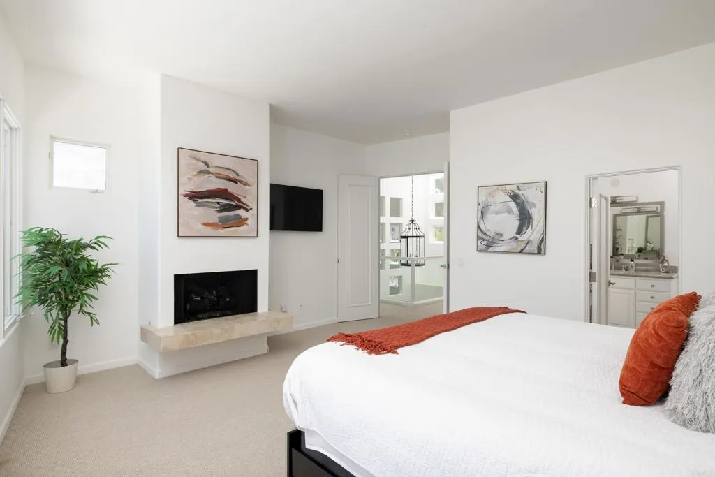 https://cdn.realtyfeed.com/cdn/127/306451239/a60d84a884474ae5501bbc53171eec9e.webp