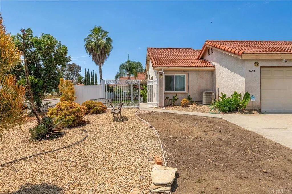 Photo #2: PTP2503882 Listing 