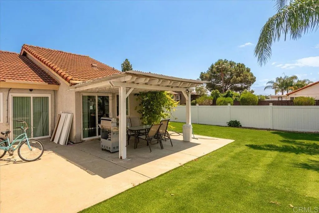 Photo #5: PTP2503882 Listing 