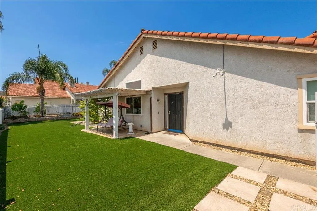 Photo #3: PTP2503882 Listing 