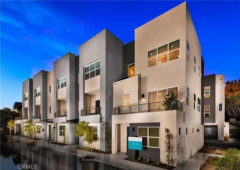 More Details about MLS # OC25117996 : 10402 HARLOW CIRCLE UNIT 41