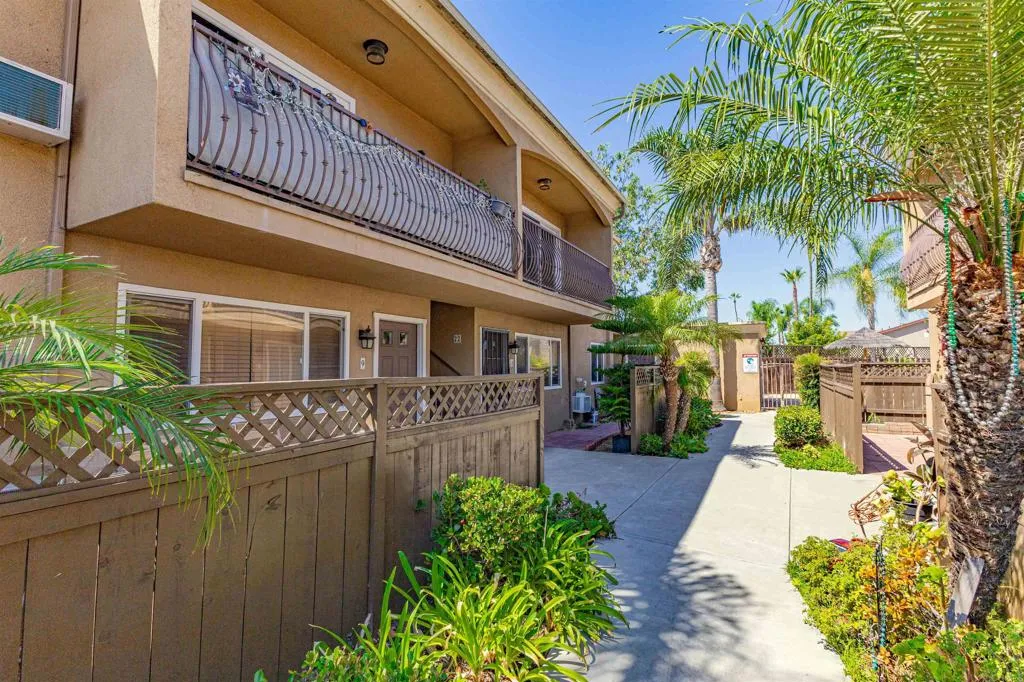 https://cdn.realtyfeed.com/cdn/127/306451349/46b8e993006ae5abaa619d6da1310a54.webp