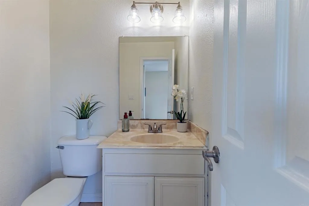 https://cdn.realtyfeed.com/cdn/127/306451349/9c15439bc2f60b061834bffa8a094f3f.webp